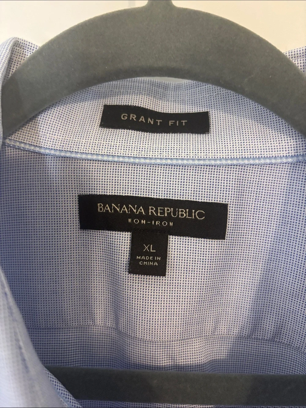 Banana Republic Light Blue Men's Dress Shirt - Spread Collar